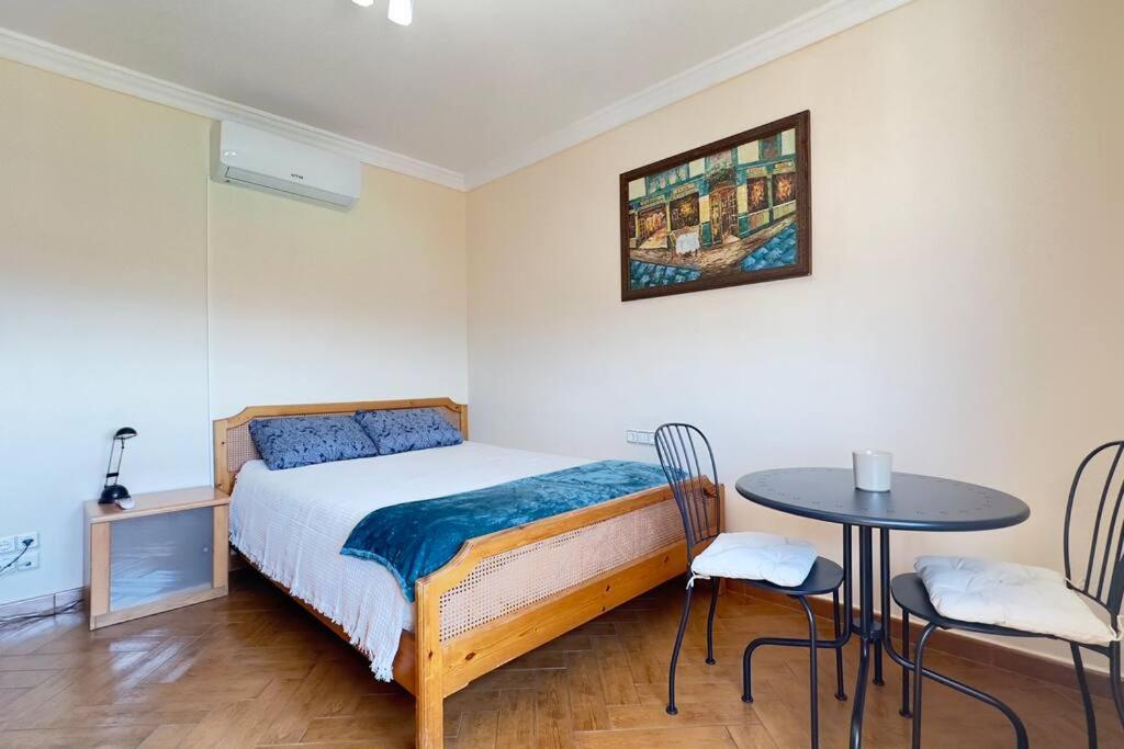Casa Canillas - For Solo Travelers Or Small Groups Of 4 To 6 People Canillas de Aceituno Exterior foto